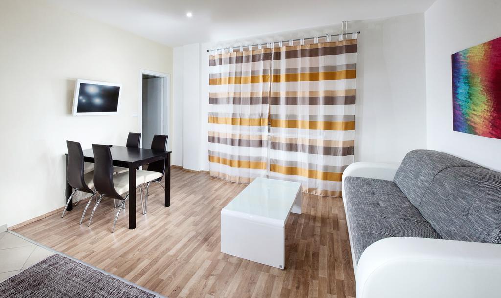 Apartments Kopecna With Parking Μπρνο Εξωτερικό φωτογραφία