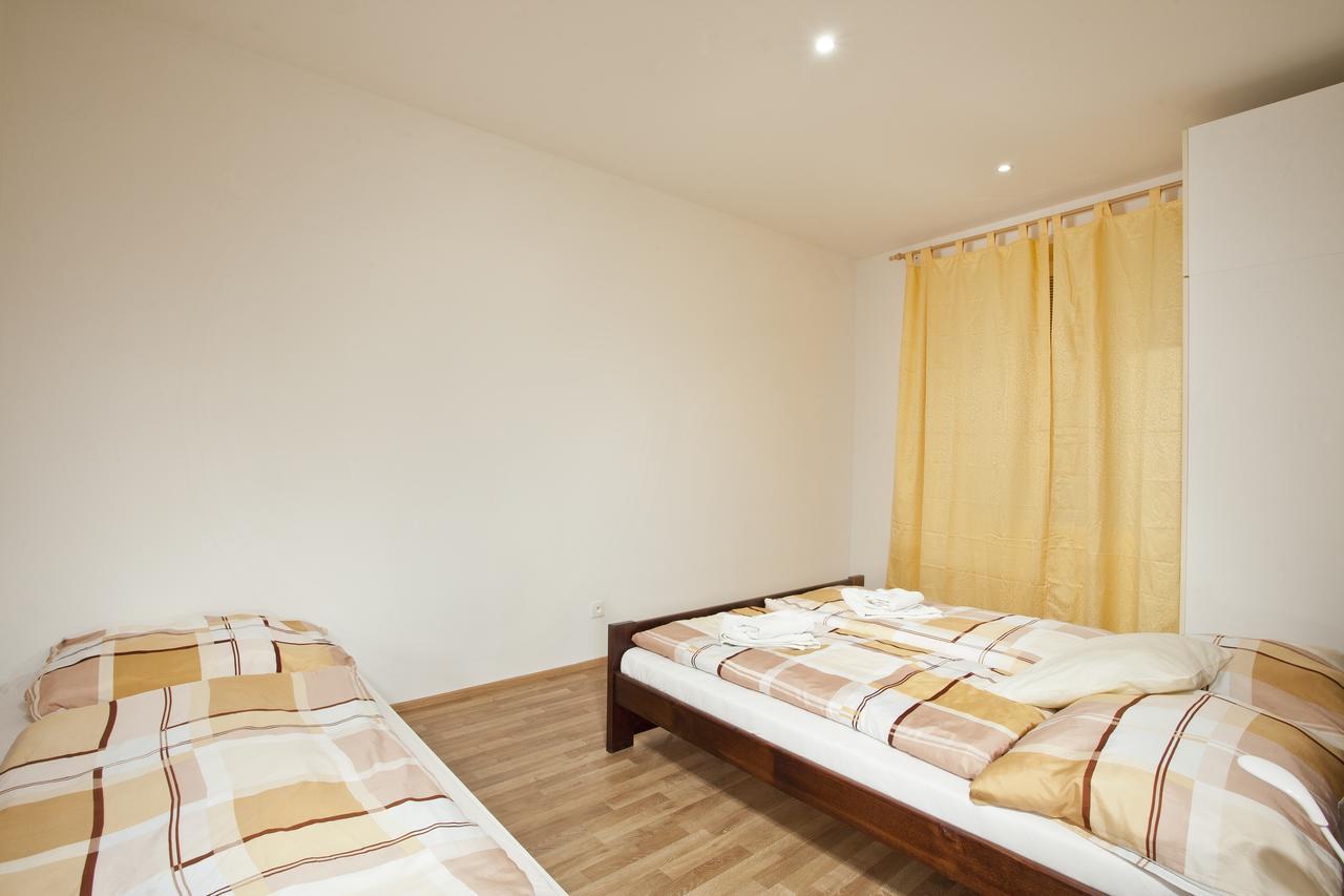 Apartments Kopecna With Parking Μπρνο Εξωτερικό φωτογραφία