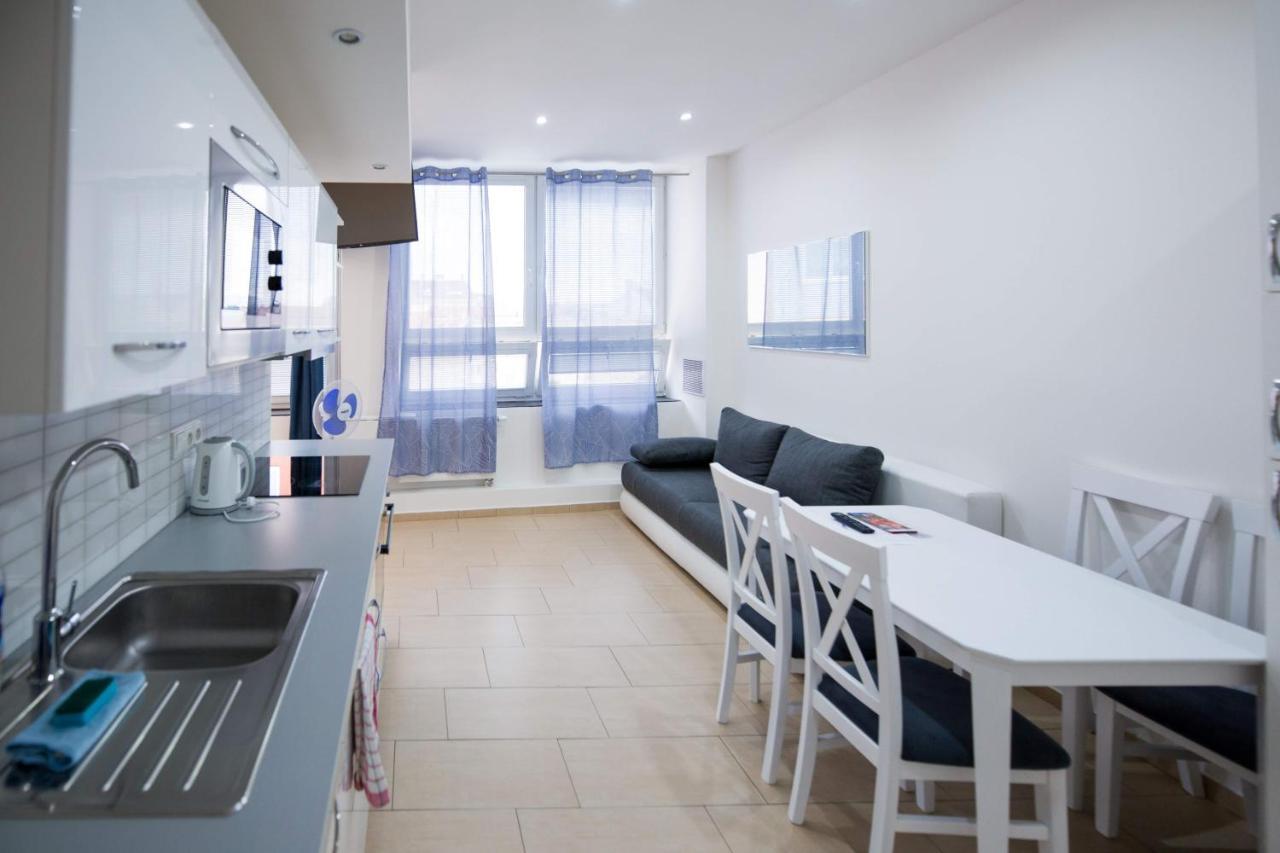 Apartments Kopecna With Parking Μπρνο Εξωτερικό φωτογραφία