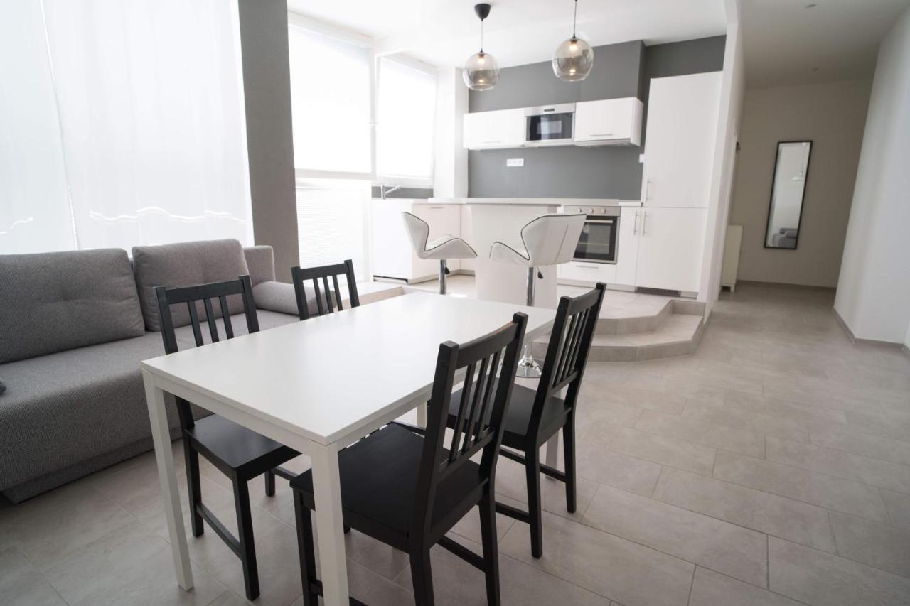 Apartments Kopecna With Parking Μπρνο Εξωτερικό φωτογραφία