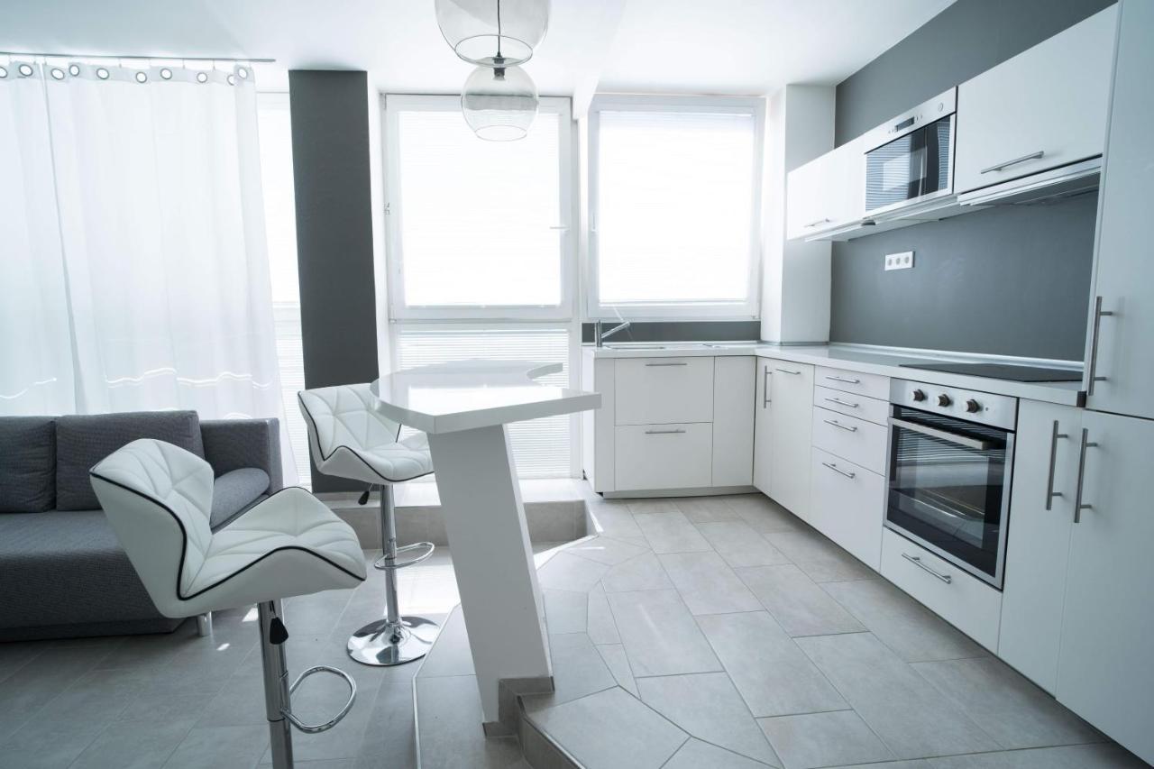 Apartments Kopecna With Parking Μπρνο Εξωτερικό φωτογραφία